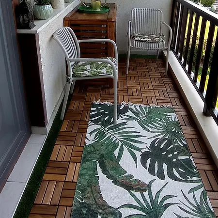 дара سموليان